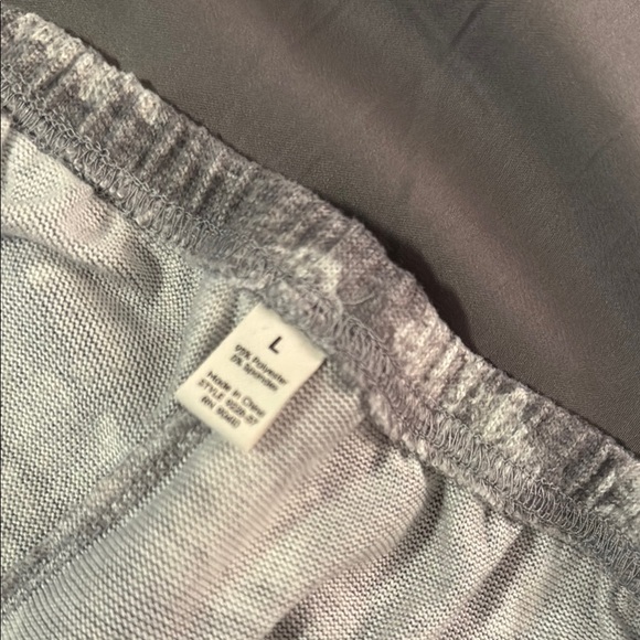 Laura Ashley Gray and White Pajamas - Picture 5 of 5